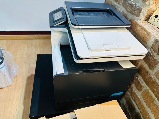 HP MFP P57750DW Impresora como nueva