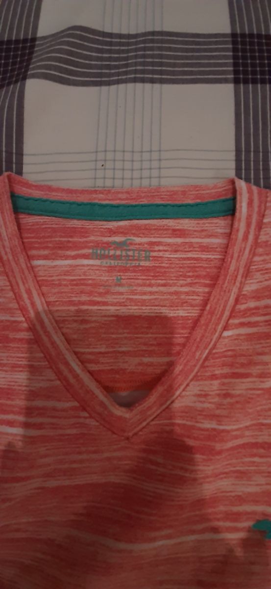 Camiseta Hollister