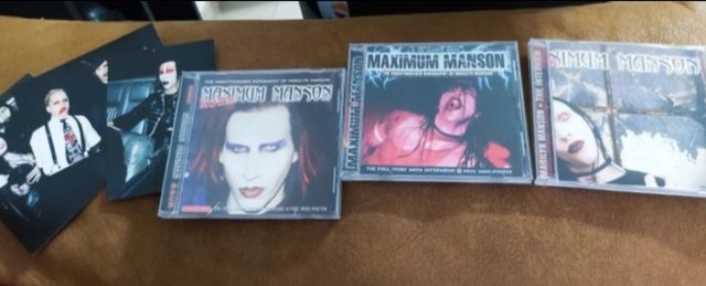 Triple cd + Postales M. Manson - collector box