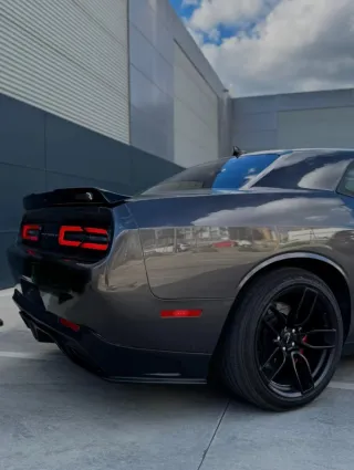 Challenger 6.4 V8 scat pack V8