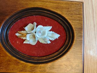 2 cuadros pequeños madera/porcelana