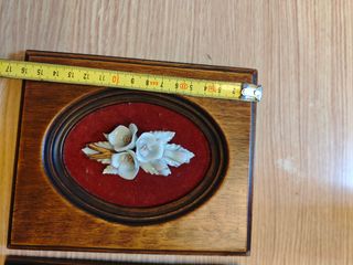 2 cuadros pequeños madera/porcelana