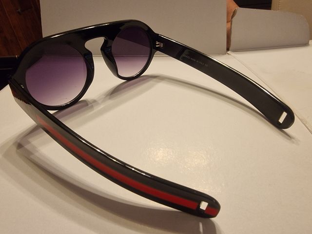 Occhiali da sole GUCCI