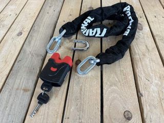 CADENA DE SEGURIDAD CON CANDADO RADIKAL RK4