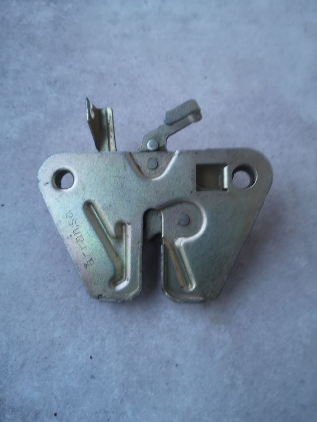 Cerradura capo Renault