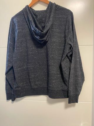 Sudadera Nike con capucha