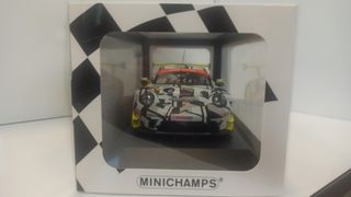 Minichamps Porsche 911 GT3 R Adac GT master 1/18
