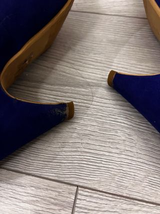 Zapatos tacón tipo salón azul klein Primark