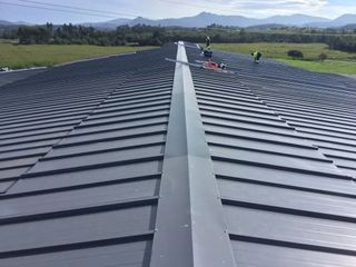 Panel sándwich instalación tejados