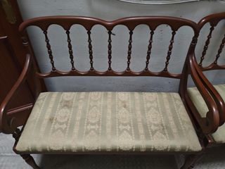 Tresillo madera+ 2 sillas