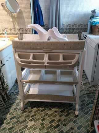 Mueble bañera bebe safety 1st