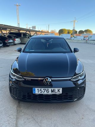 Volkswagen Golf 2024