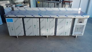 Mesa para mantenimiento de congelados 