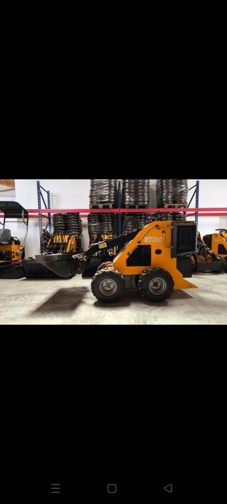 Mini cargadora compacta 360 motor koop 14cv