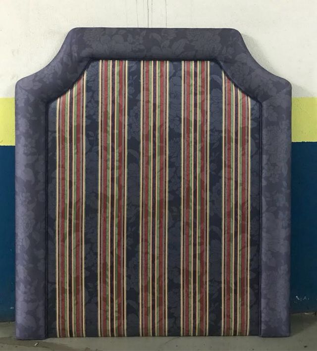 Cabecero para cama de 90 cm. Muy buen estado