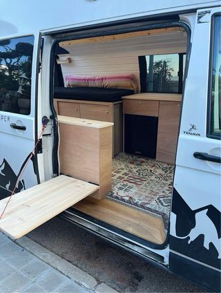 Volkswagen Transporter T5 2012