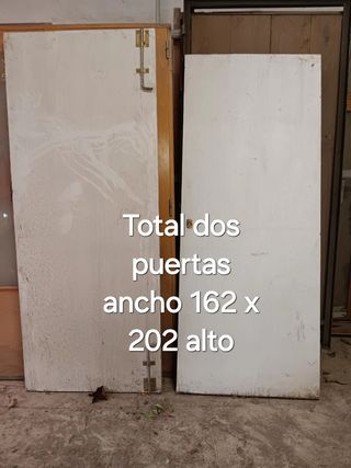 Puertas dobles.