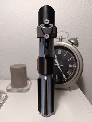 RÉPLICA DECORATIVA MANGO SABLE LASER DARTH VADER