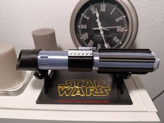 RÉPLICA DECORATIVA MANGO SABLE LASER DARTH VADER