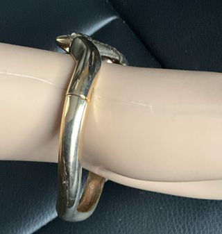 Un bracciale a forma di serpente Donna, colore oro