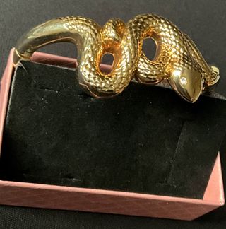 Un bracciale a forma di serpente Donna, colore oro