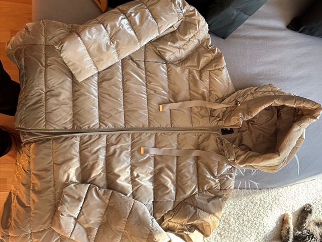 Plumífero en beige metalizado local XL