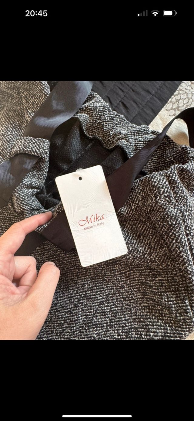 2 pantalones con etiqueta nuevos sin estrenar