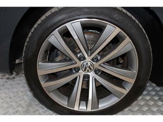 Volkswagen Sharan Advance 2.0 TDI 140cv DSG 