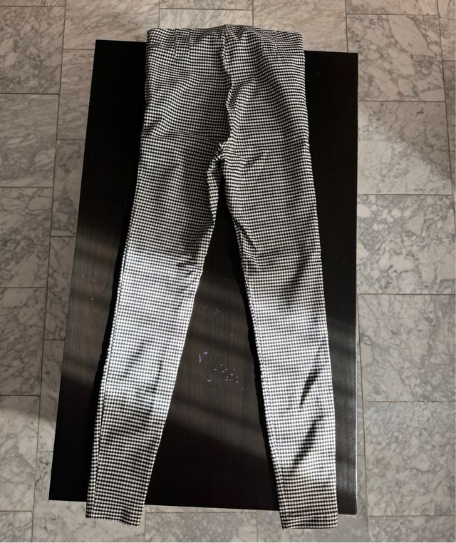 Pantalon cuadros zara