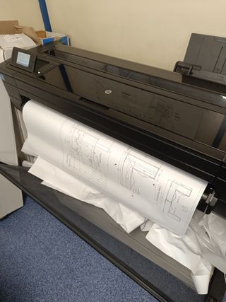 IMPRESORA PLOTTER HP T730