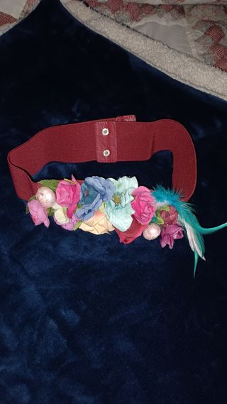 Tocado+ hecho artesanal 2 cinturones de fiestas.se