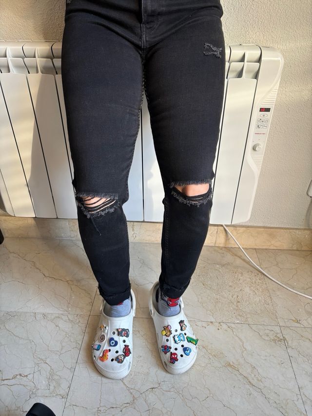 Pantalon vaquero negro