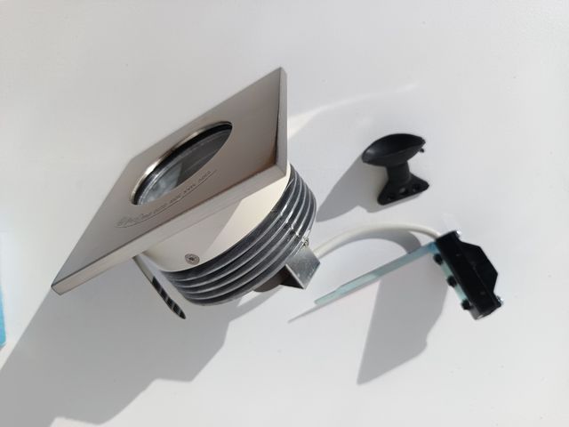 Halógeno para baño AQUA