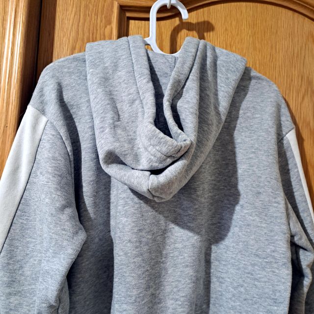 Sudadera NASA corta de mujer con capucha H&M