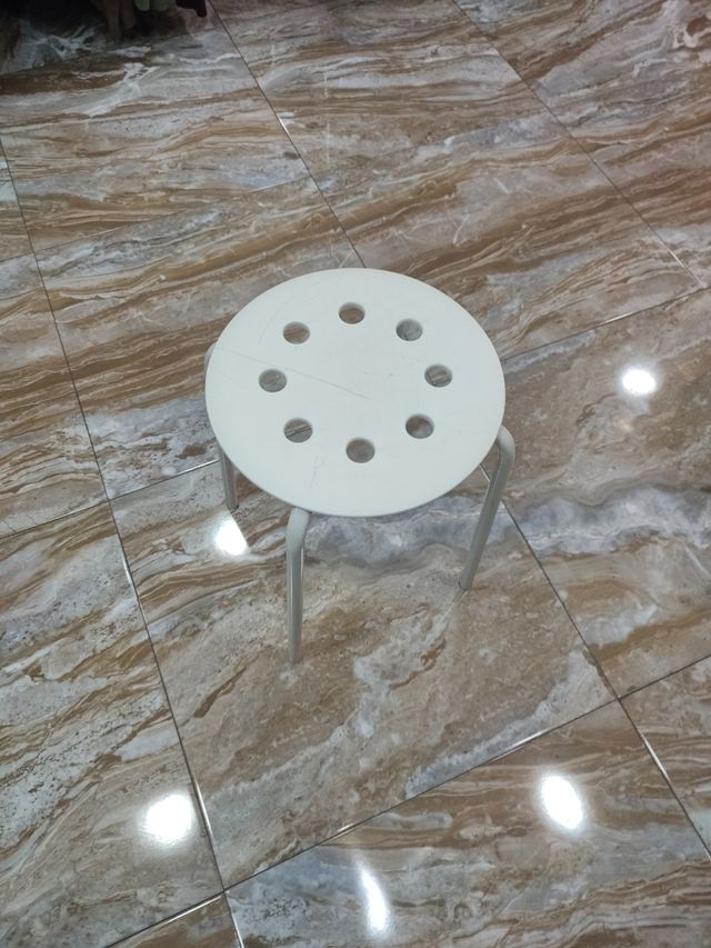 2 Taburetes ,precio cada uno