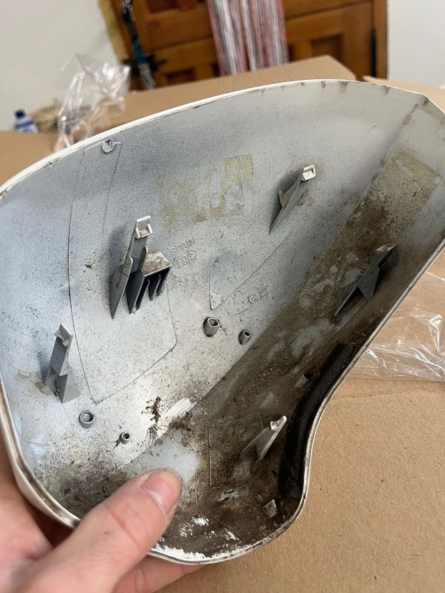 Carcasa y espejo retrovisor seat ibiza 