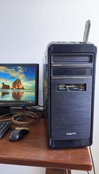 PC Intel I5 6600, SSD, 8GB RAM, WIN10, monitor