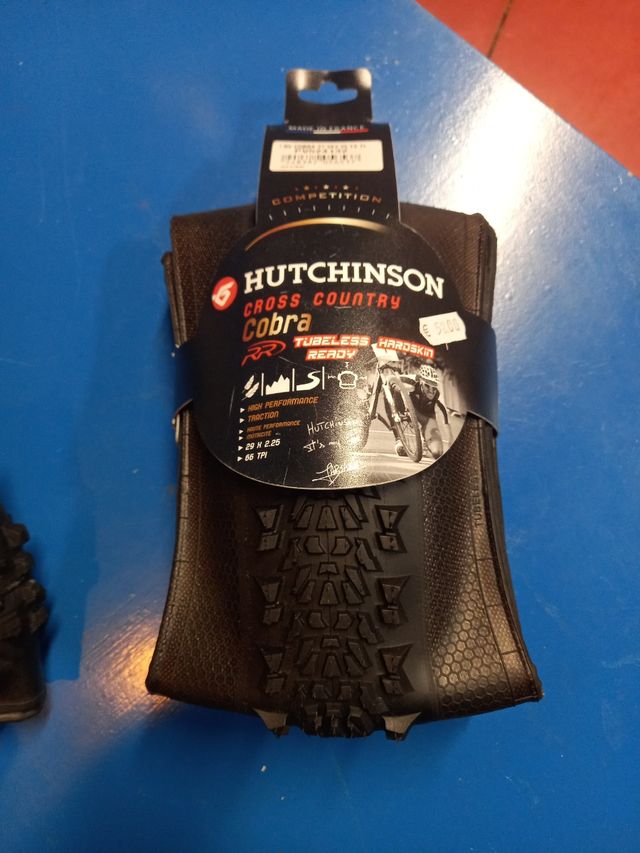 Cubierta Hutchinson Tubeless 27.5 x 2.25