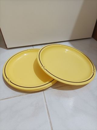 set piatti , posate e bicchieri 