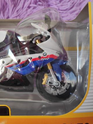 Figura grande moto BMW