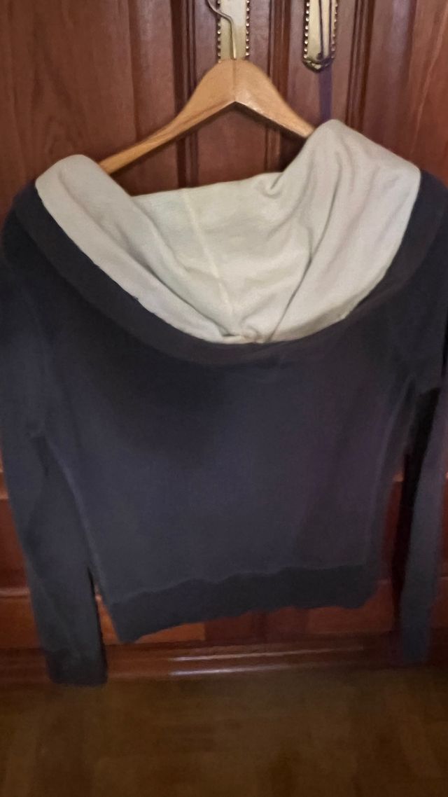 Sudadera con capucha