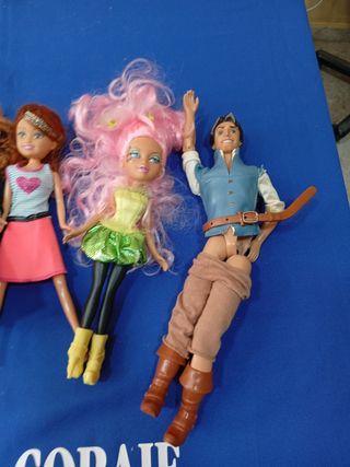 Muñecas tipo barbie
