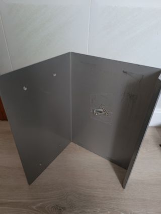 Base de metal para torre de pc