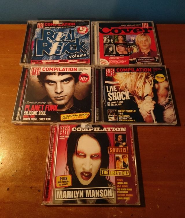 Porta CD elefante in legno