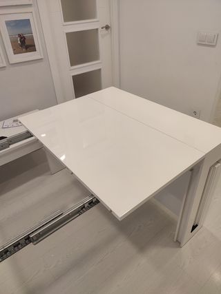 Consolle allungabile laccata in bianco lucido