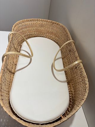 MOISES CAPAZO, CUNA DE PALMA CON COLCHONETA