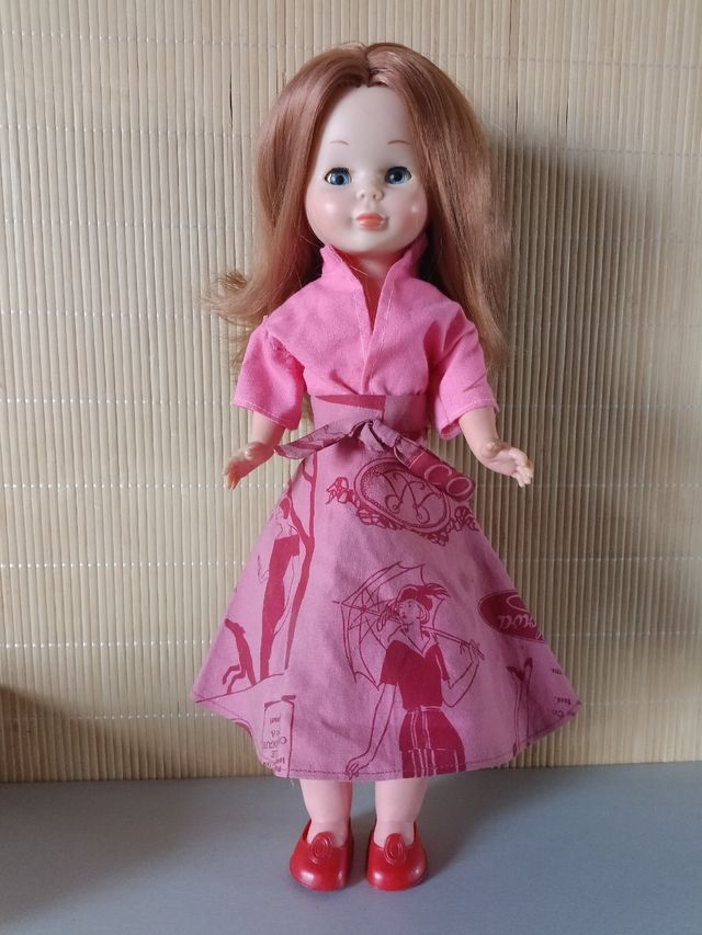 Muñeca Nancy tobillo gordo