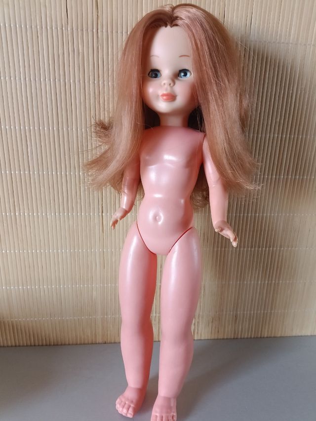Muñeca Nancy tobillo gordo