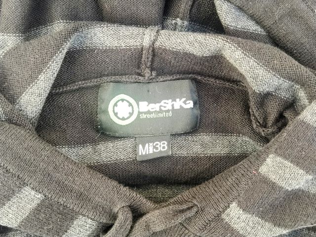 Jersey con capucha rallas grises/negras Bershka