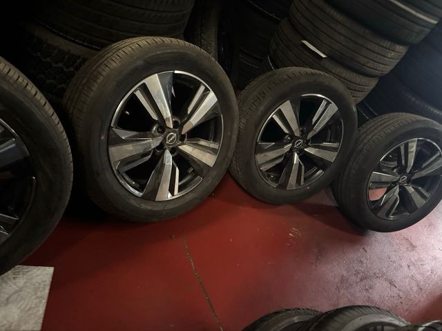 Llantas Nissan 19” con neumaticos